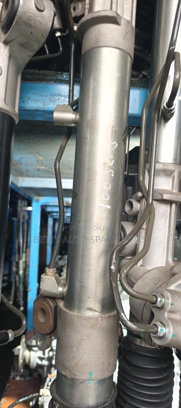 Toyota V8 100 Series Steering Rack