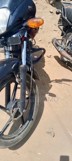 Bajaj Platina 125 2019 Red
