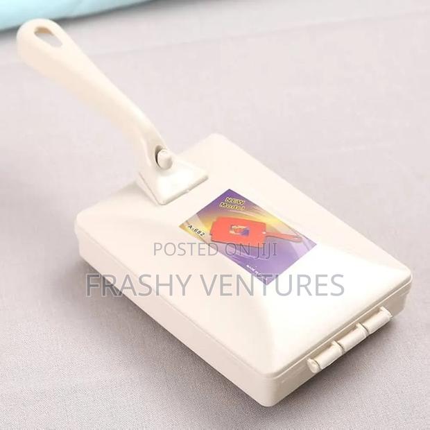 Mini Carpet Brush