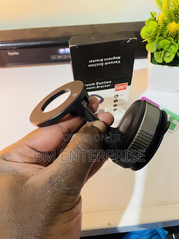 Brand New Magnetic Phone Holder - thumbnail 2