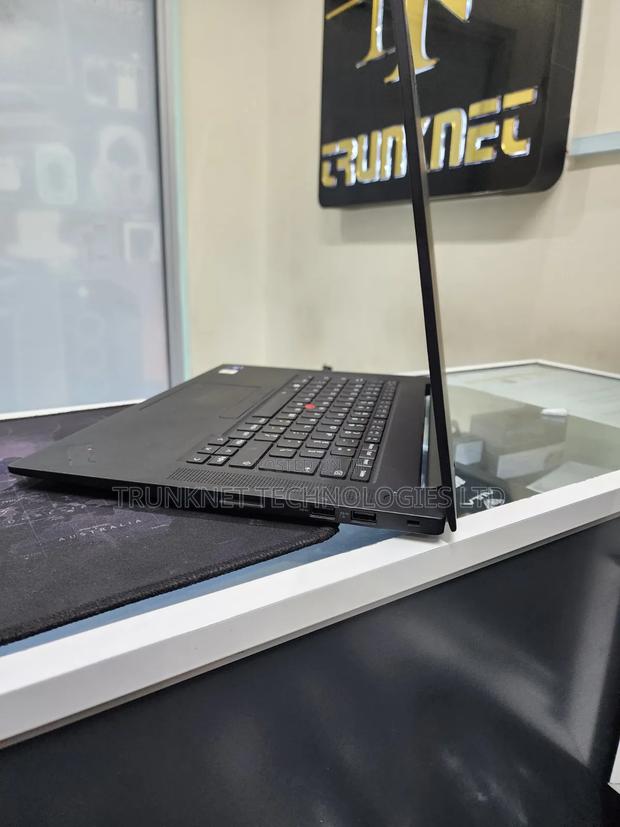 Laptop Lenovo ThinkPad P1 Gen4 16GB Intel Core i9 SSD 512GB - thumbnail 4