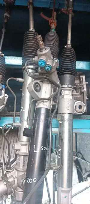 Mitsubishi L200 Steering Rack