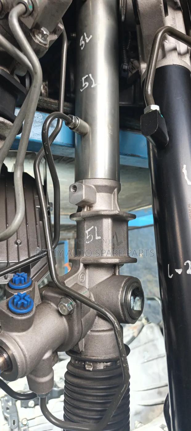 Toyota Shark 5L Steering Rack