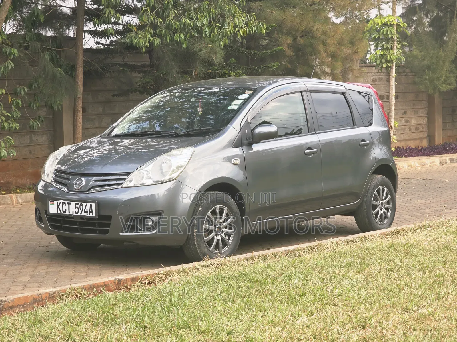 Nissan Note 2011 Gray