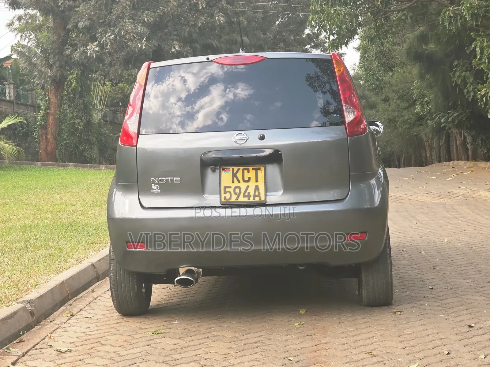Nissan Note 2011 Gray