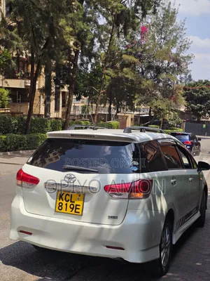Toyota Wish 2010 White