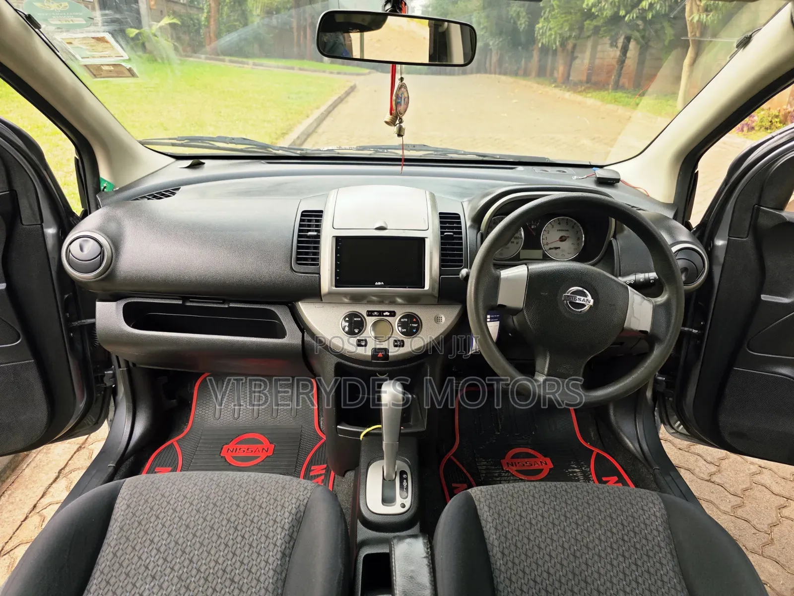Nissan Note 2011 Gray