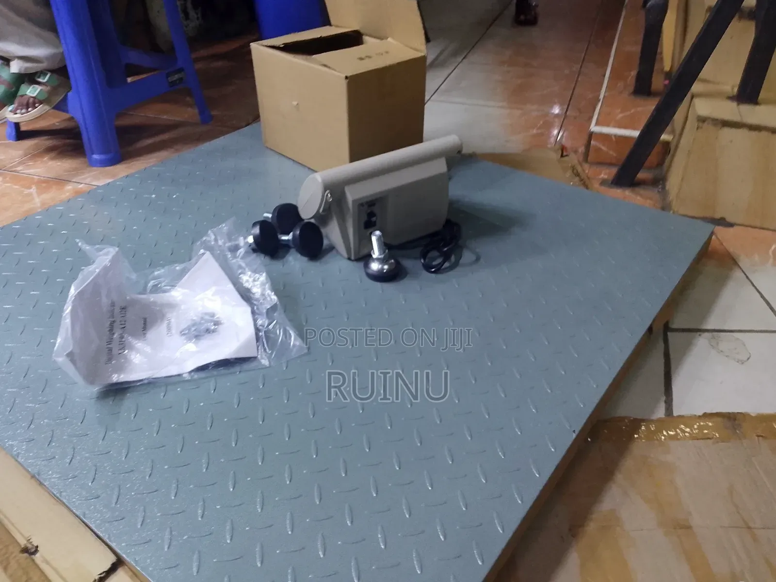 1tonne Platform Weighing Scale With a Digital Weighing Indicator