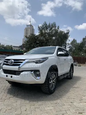 Toyota Fortuner 2019 White