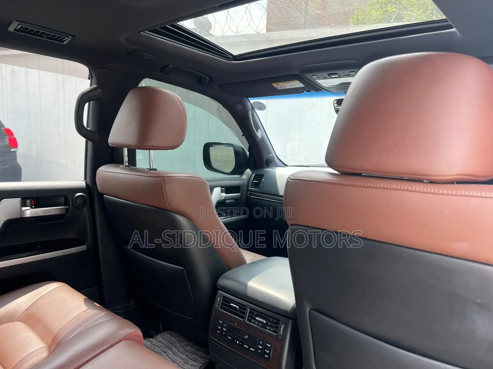 Toyota Land Cruiser 4.6 V8 AX 2019 Matt Black