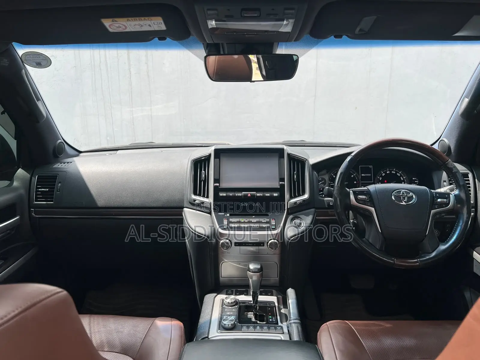 Toyota Land Cruiser 4.6 V8 AX 2019 Matt Black