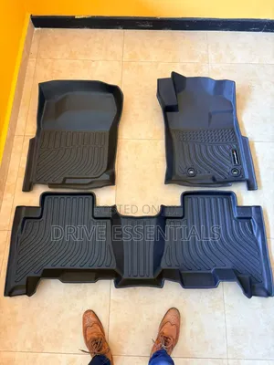 Toyota Hilux 5D TPE Custom Fit Floor Mats