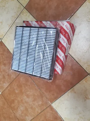 Toyota LC 200 Series Air Cleaner