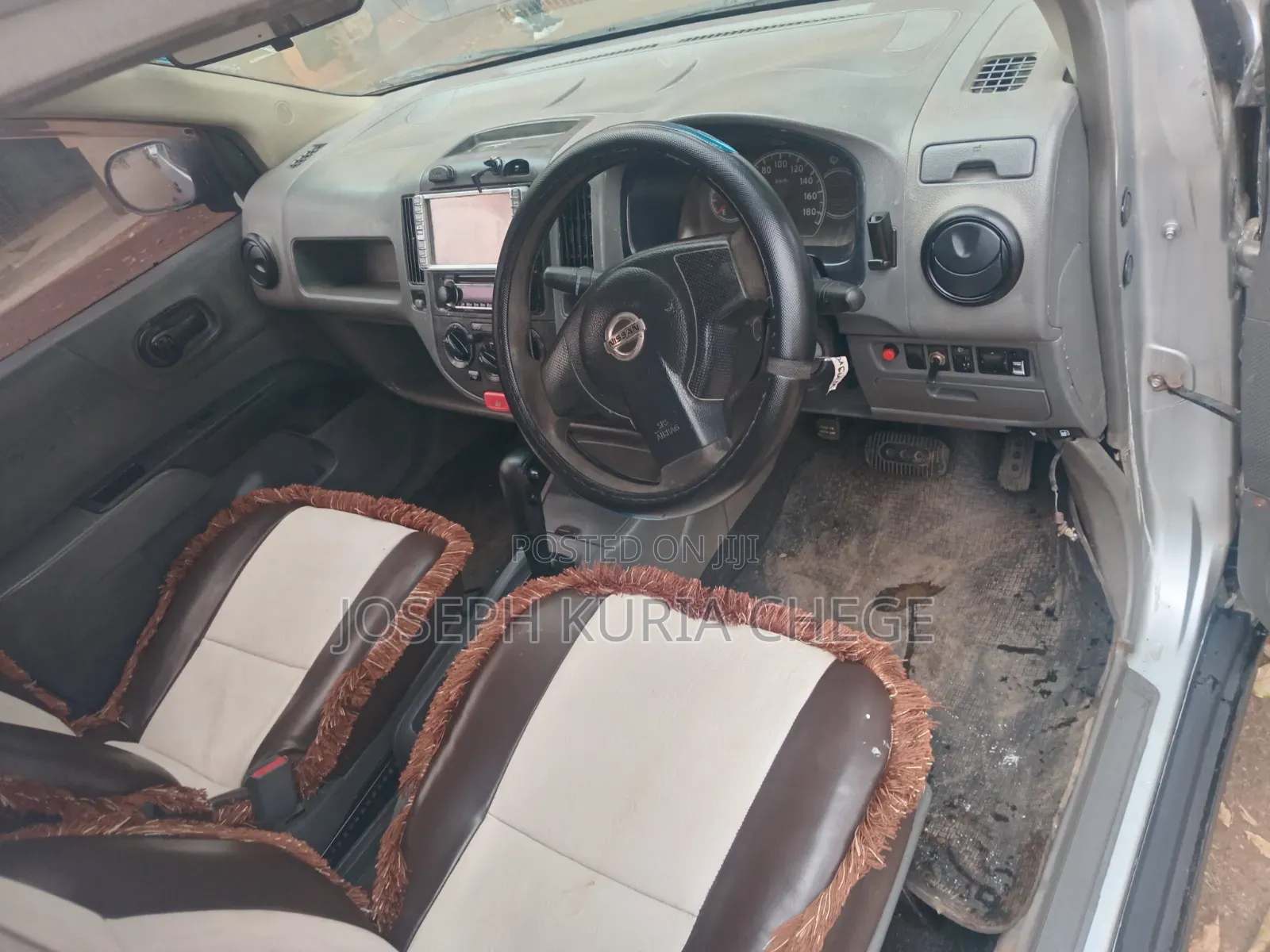 Nissan Advan 2009 Silver