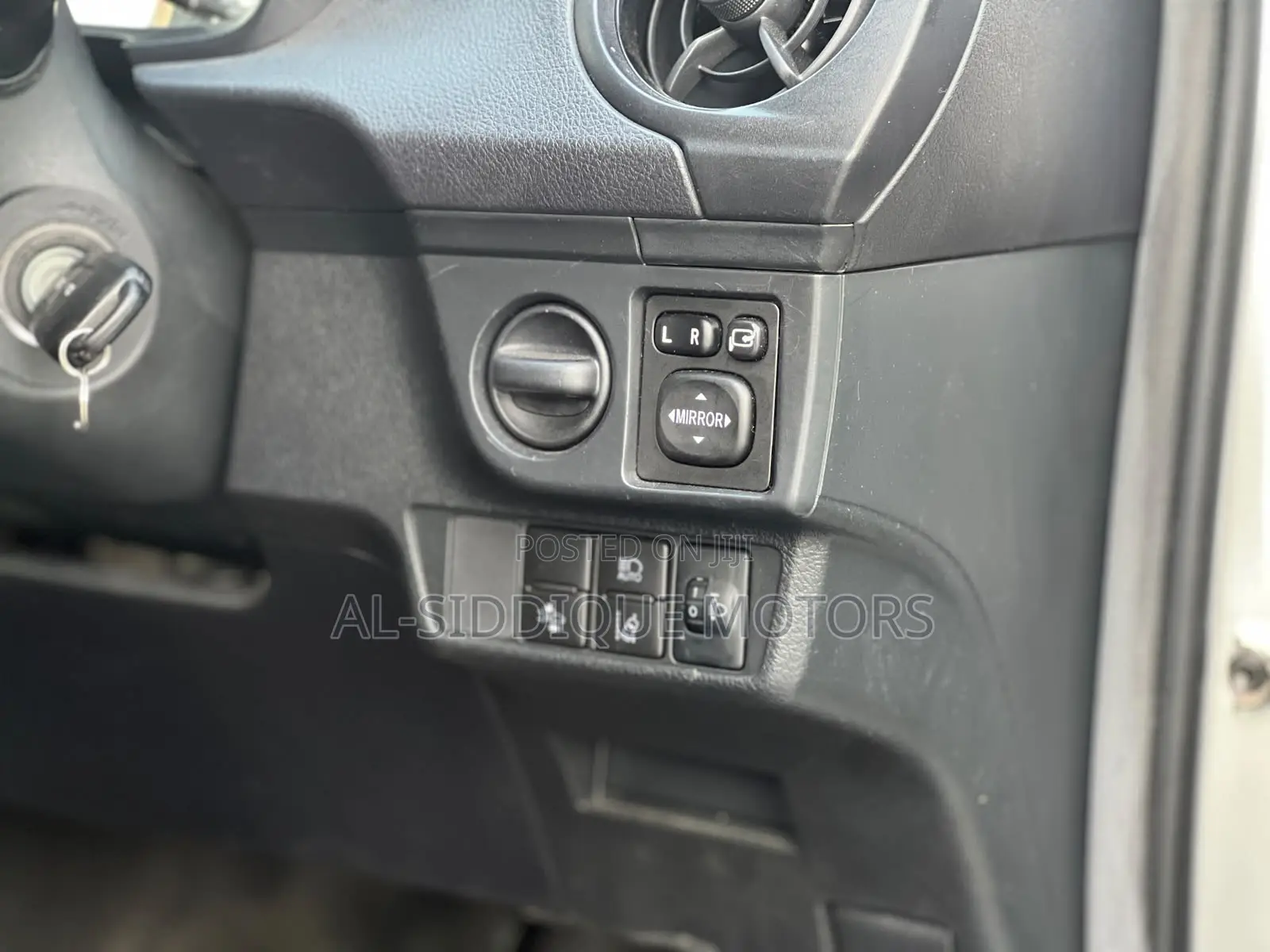 Toyota Axio 1.3 X 2WD 2019 Silver