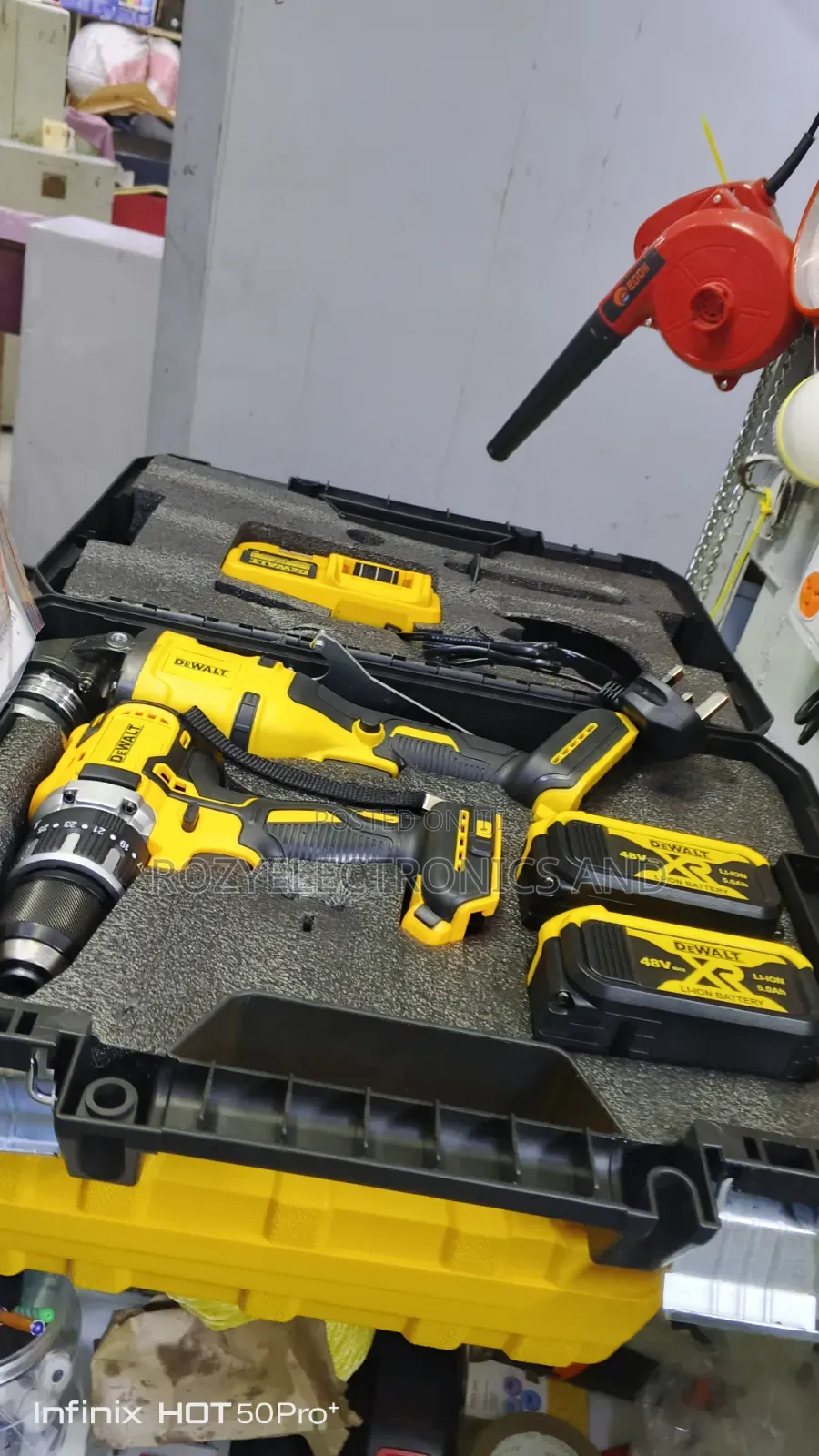 DeWalt Cordless Combo Set Drill Set and Cordless Grinder