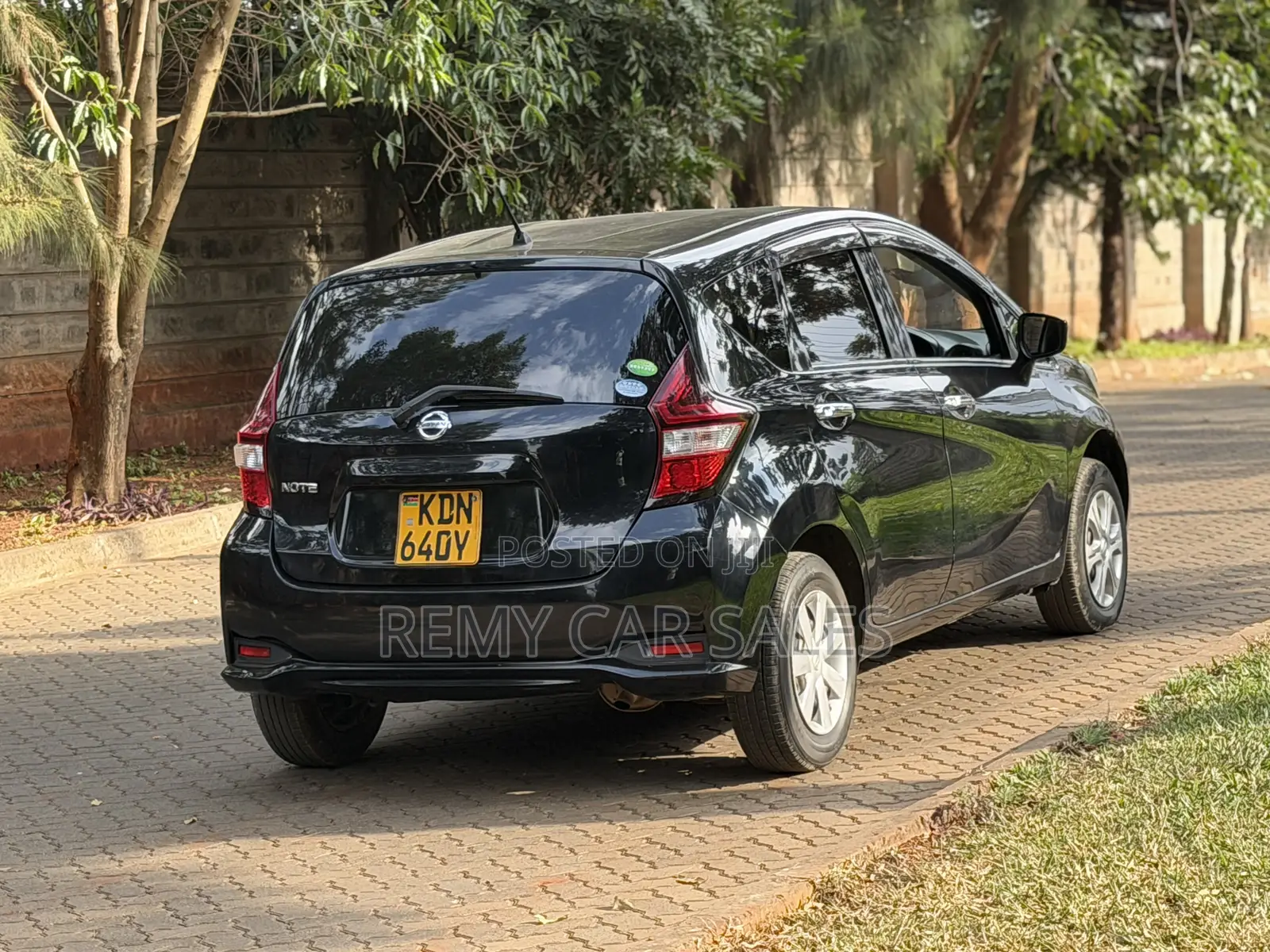 Nissan Note 2016 Black