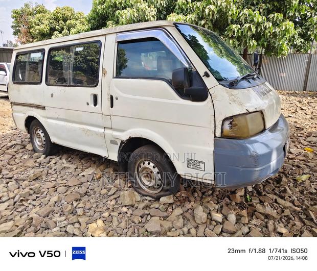 Mazda Bongo 2011 White - thumbnail 6