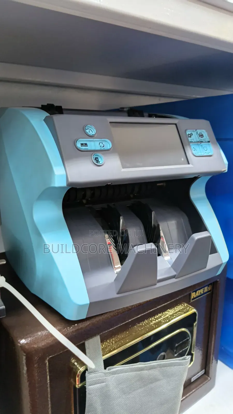 Money Counter With Counterfeit Detector