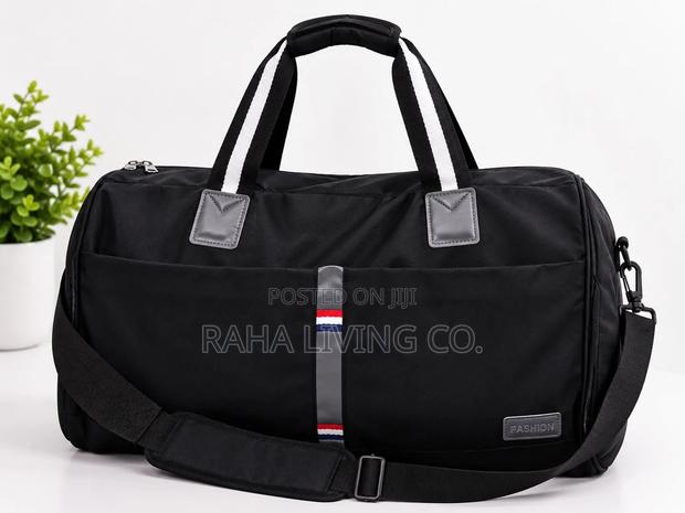 Medium Canvas Travel Bag | Overnight Weekend Duffel - thumbnail 4