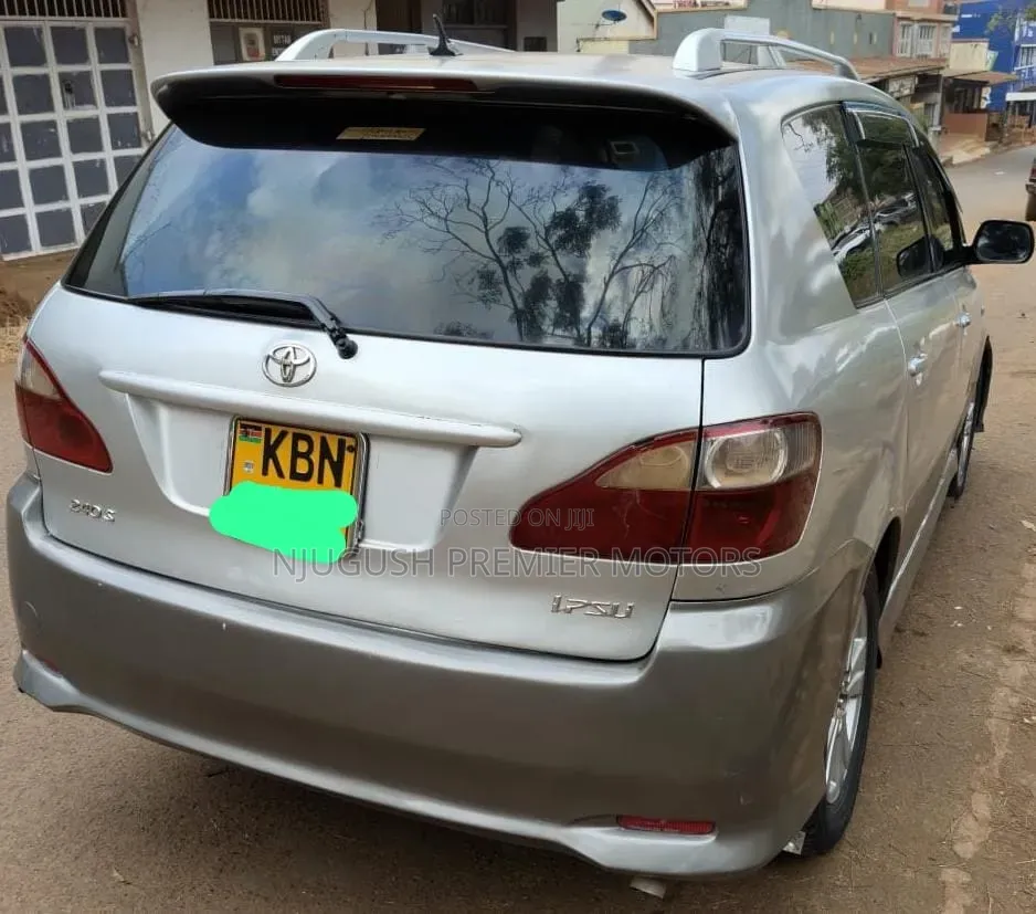 Toyota Ipsum 2004 Silver