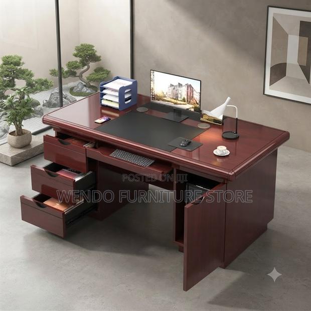 Office Desk; 1400MM Premium Mahogany Executive Lean Desk