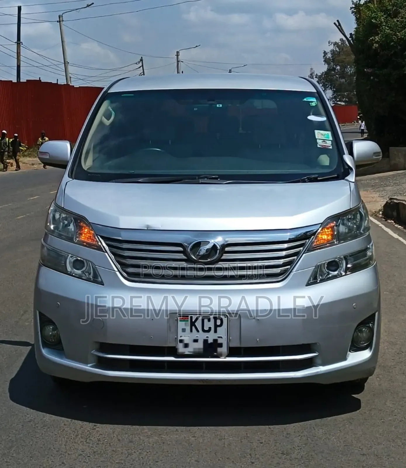 Toyota Alphard 2010 Silver