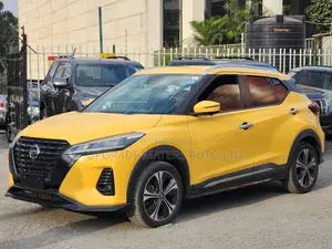 Nissan Kicks SV 2020 Yellow
