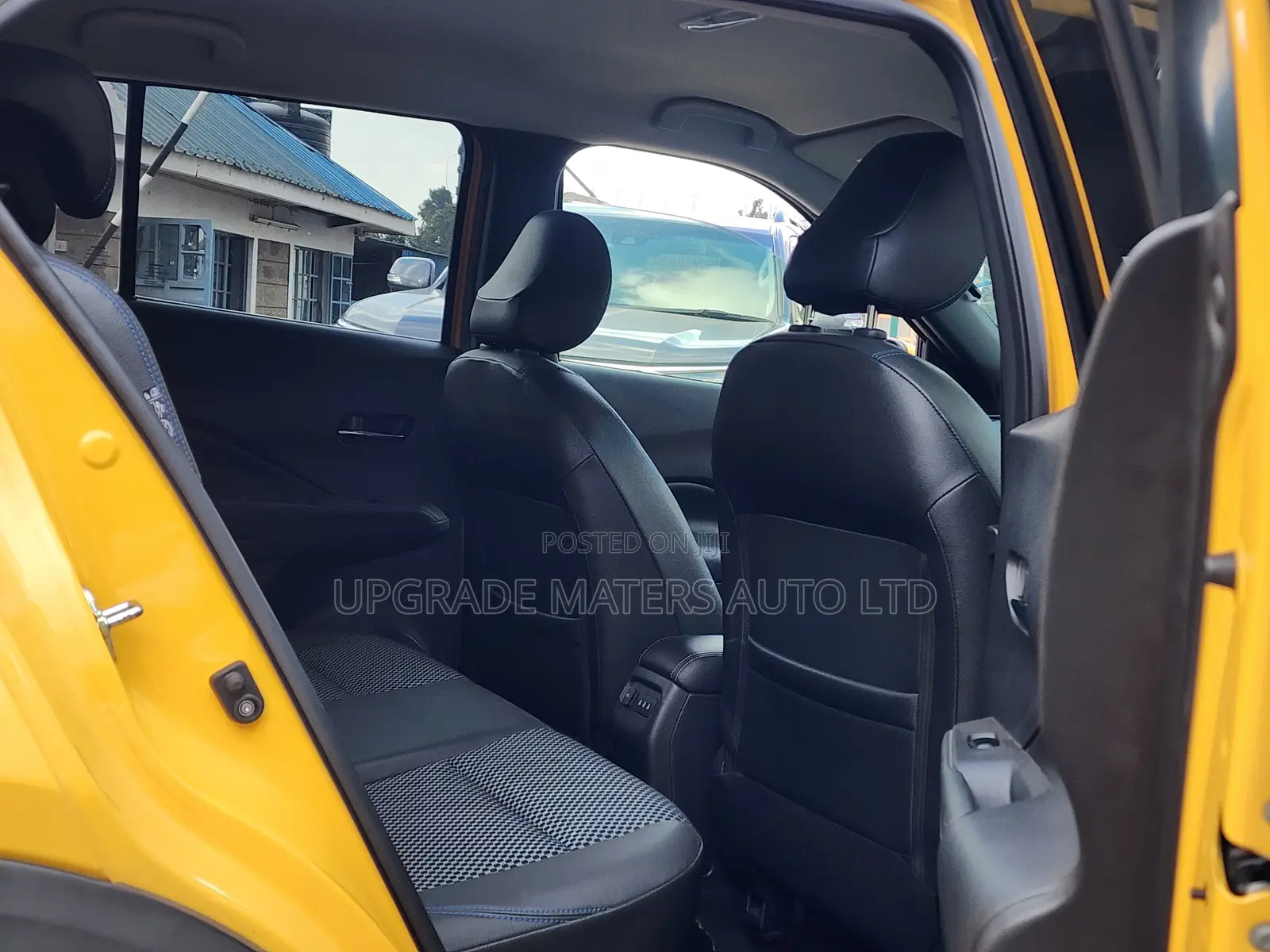 Nissan Kicks SV 2020 Yellow
