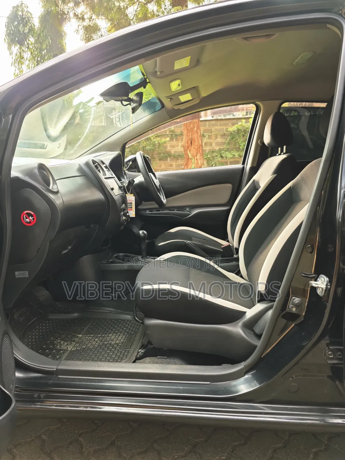 Nissan Note 2016 Black
