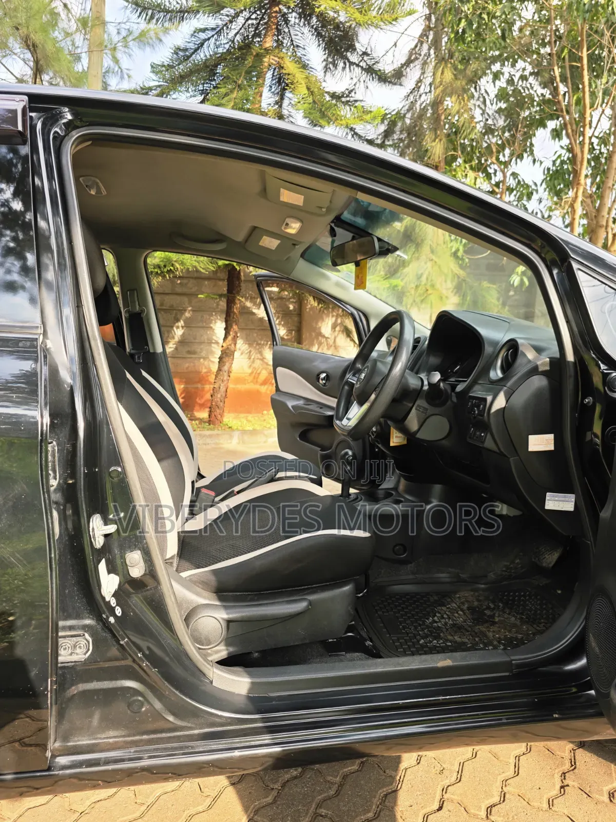 Nissan Note 2016 Black