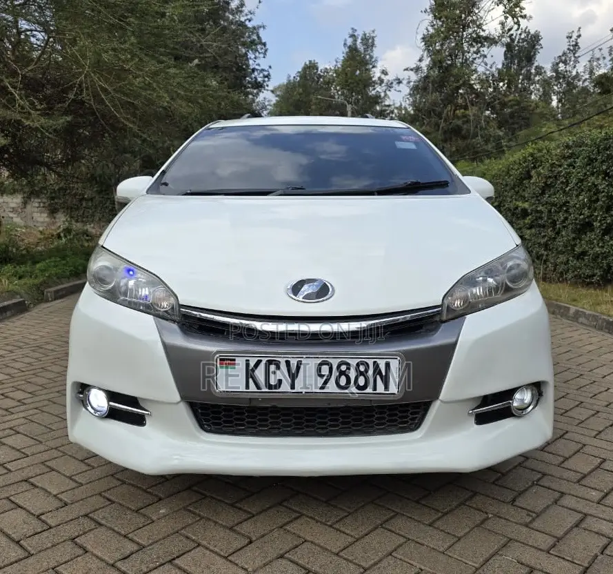 Toyota Wish 2012 White
