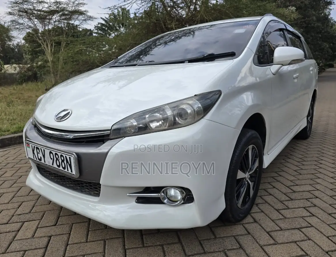 Toyota Wish 2012 White