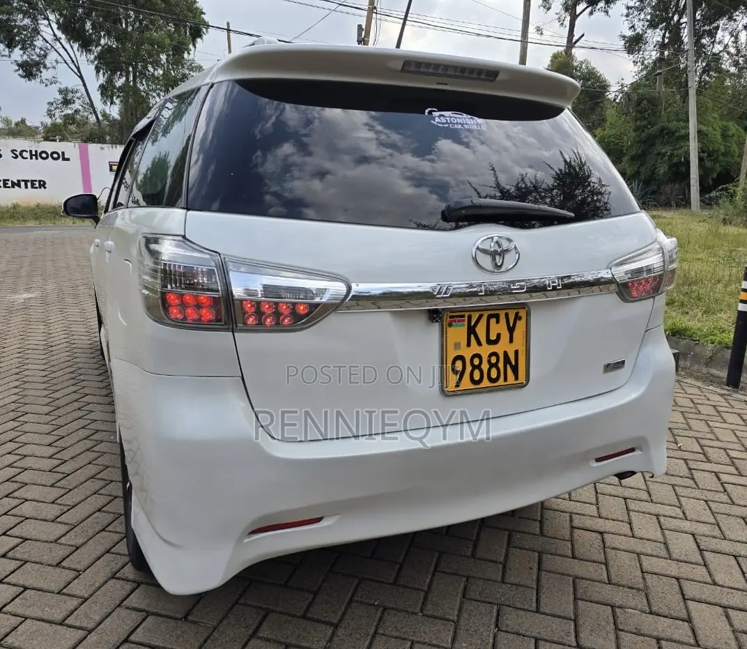 Toyota Wish 2012 White