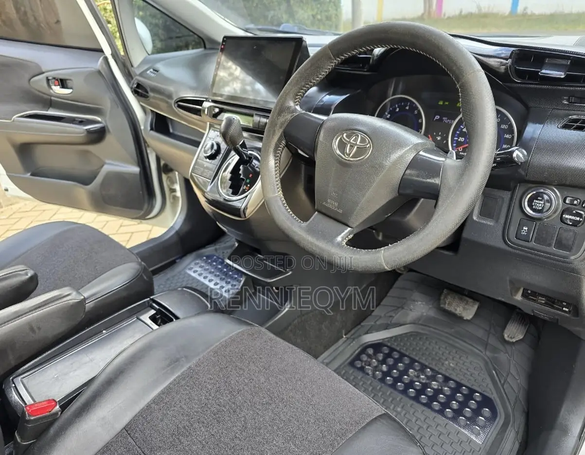 Toyota Wish 2012 White