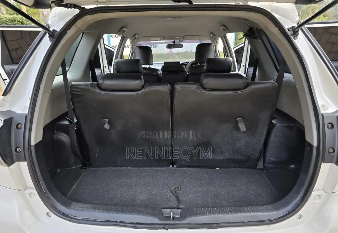 Toyota Wish 2012 White