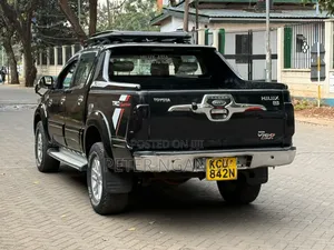 Toyota Hilux 2012 Matt Black