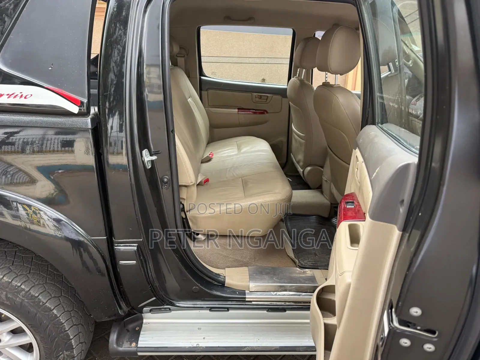 Toyota Hilux 2012 Matt Black