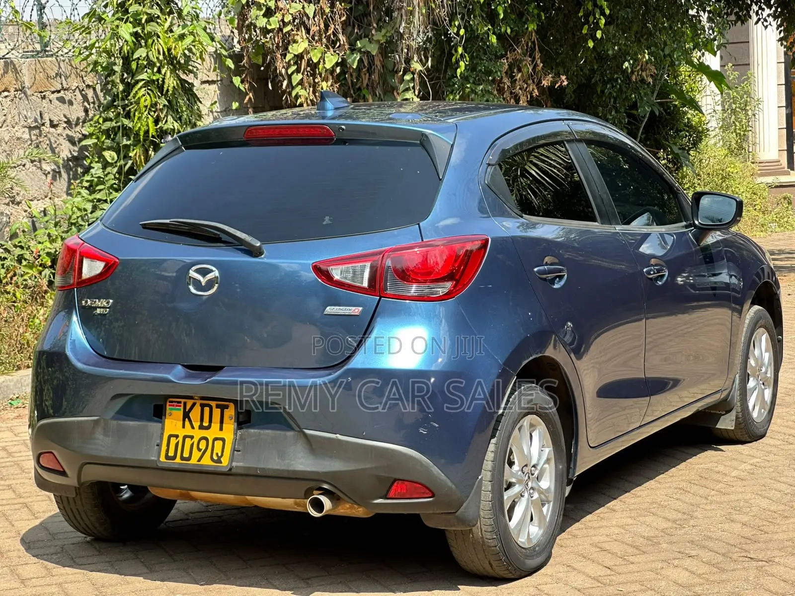 Mazda Demio 2017 Blue