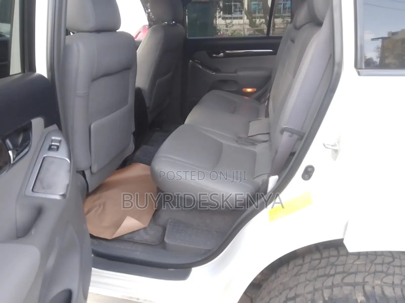 Toyota Land Cruiser Prado 2007 White