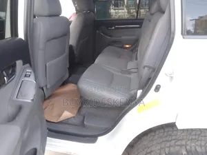 Toyota Land Cruiser Prado 2007 White