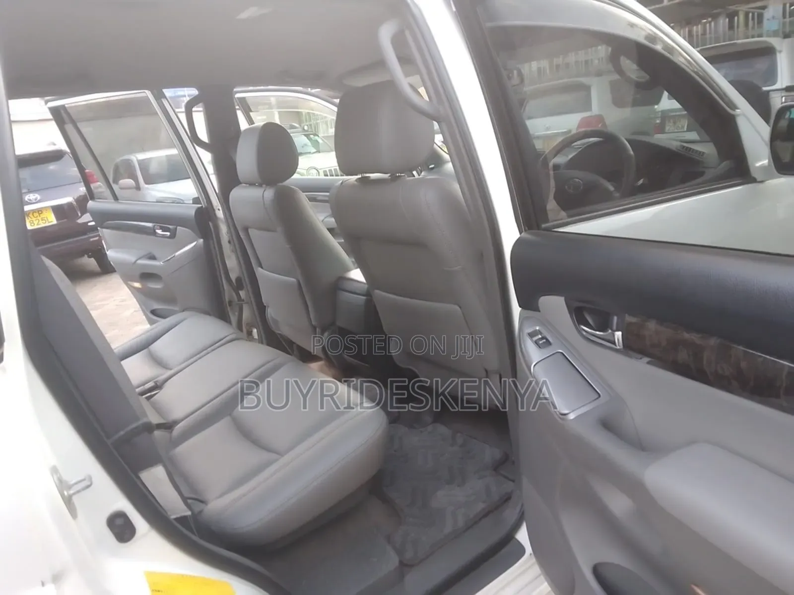 Toyota Land Cruiser Prado 2007 White