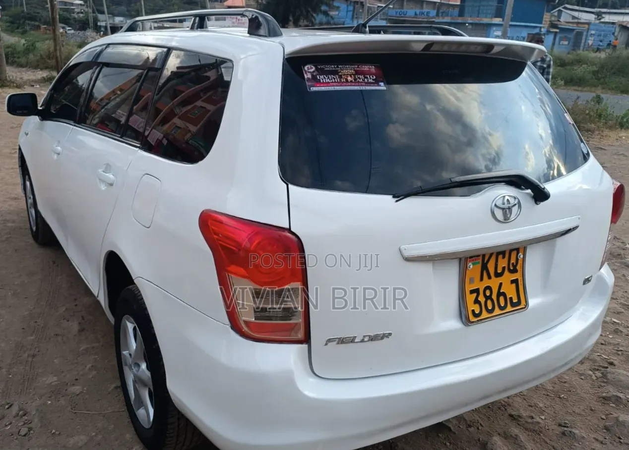 Toyota Corolla Fielder 2011 White