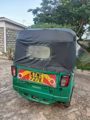 Piaggio 2021 Green
