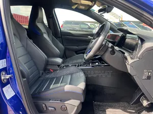 Volkswagen Golf R 2023 Blue