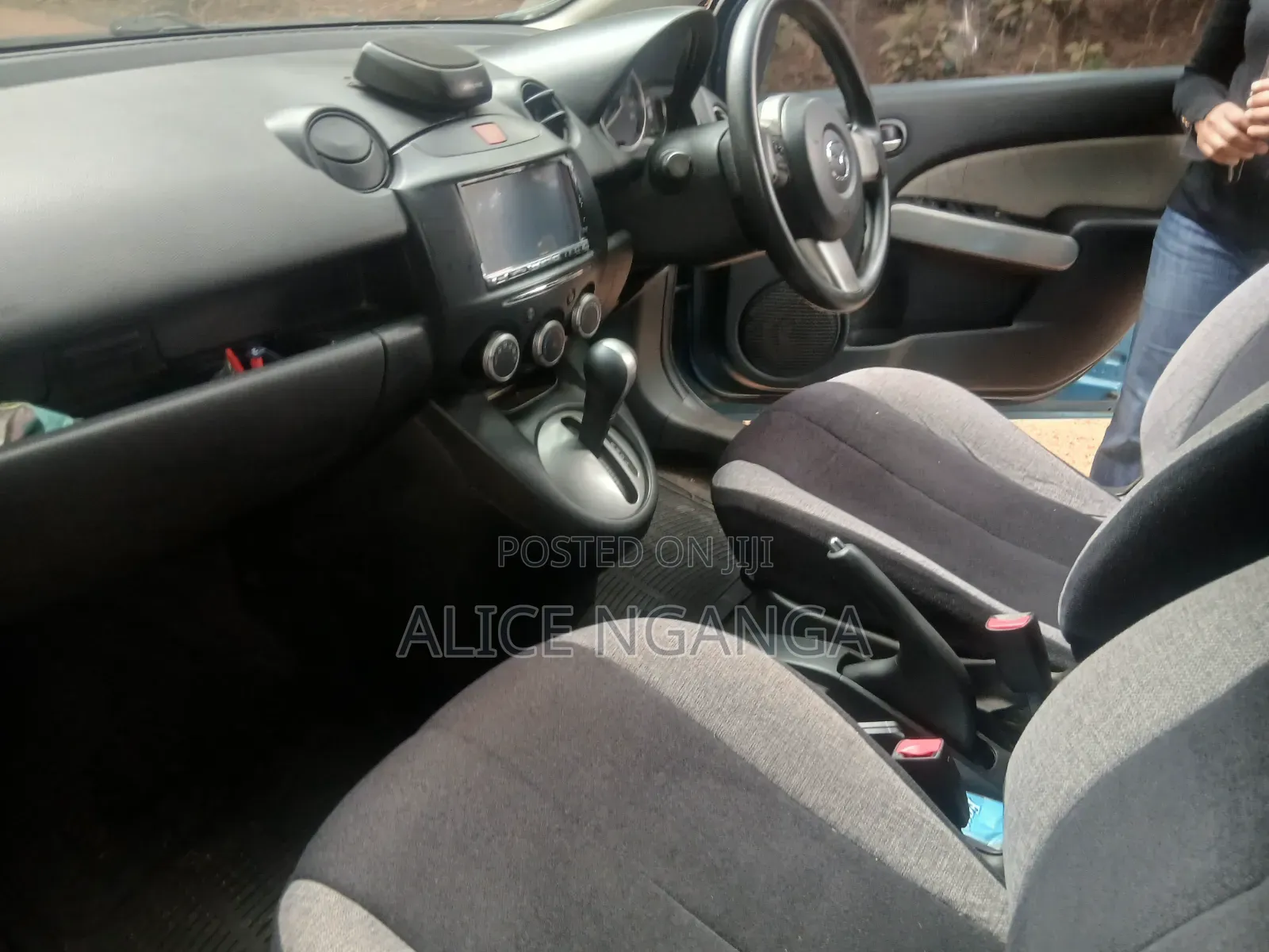Mazda Demio 2011 Blue