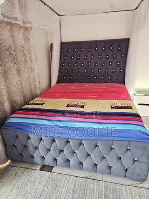 5 by 6 Chester Bed Without Mattress on Quick Sale