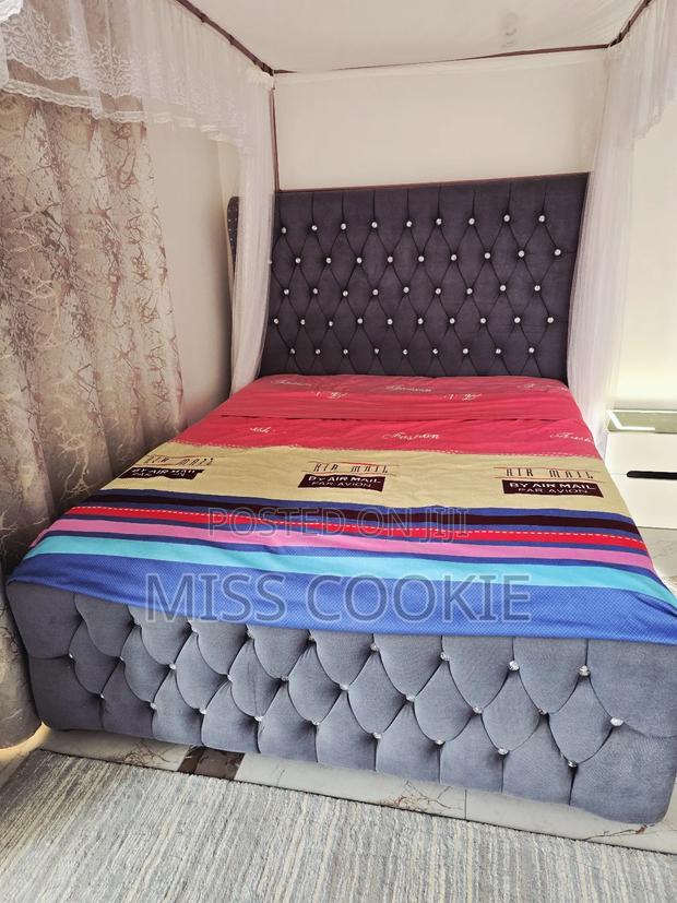 5 by 6 Chester Bed Without Mattress on Quick Sale