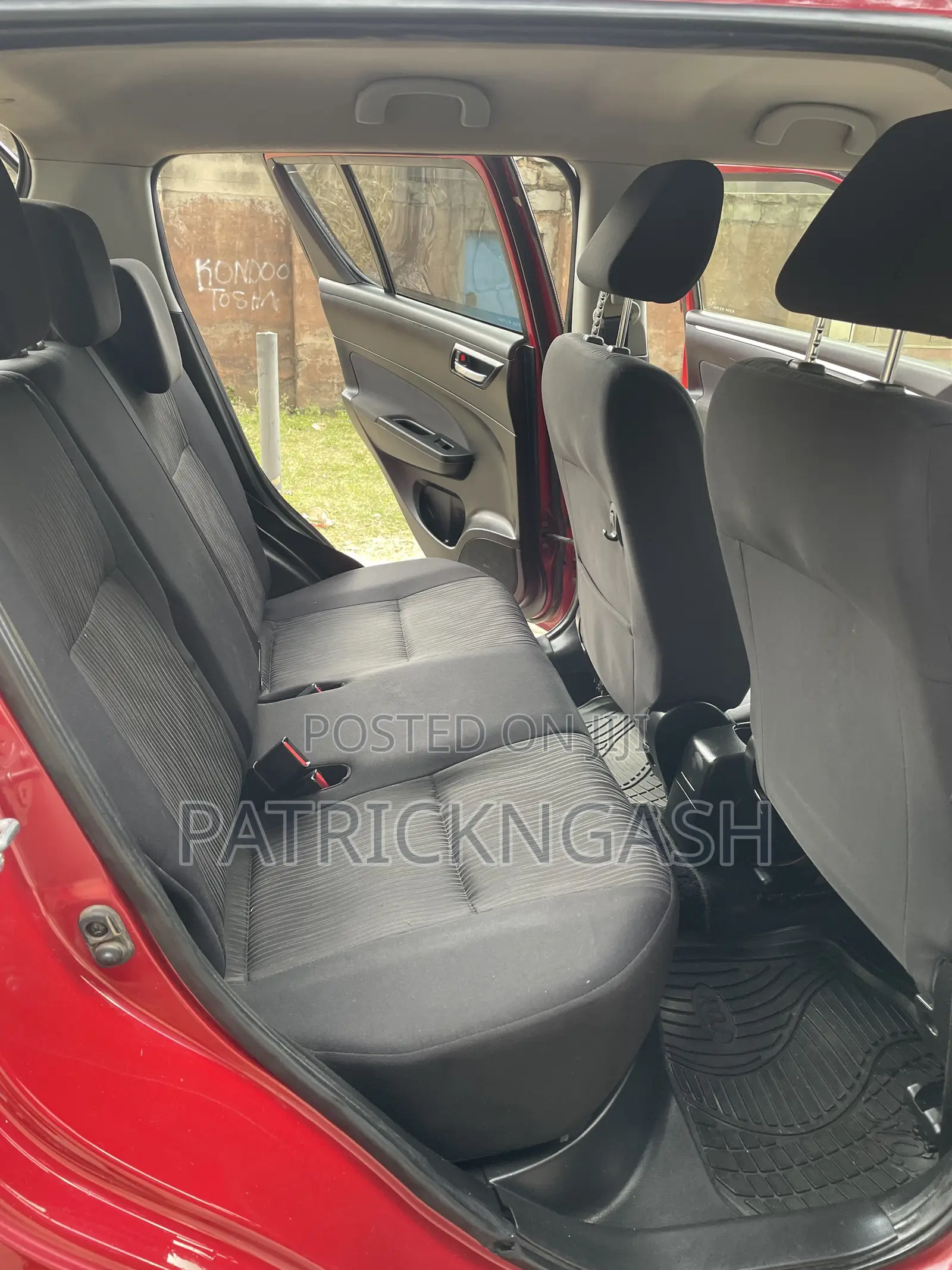 Suzuki Swift 2013 Maroon