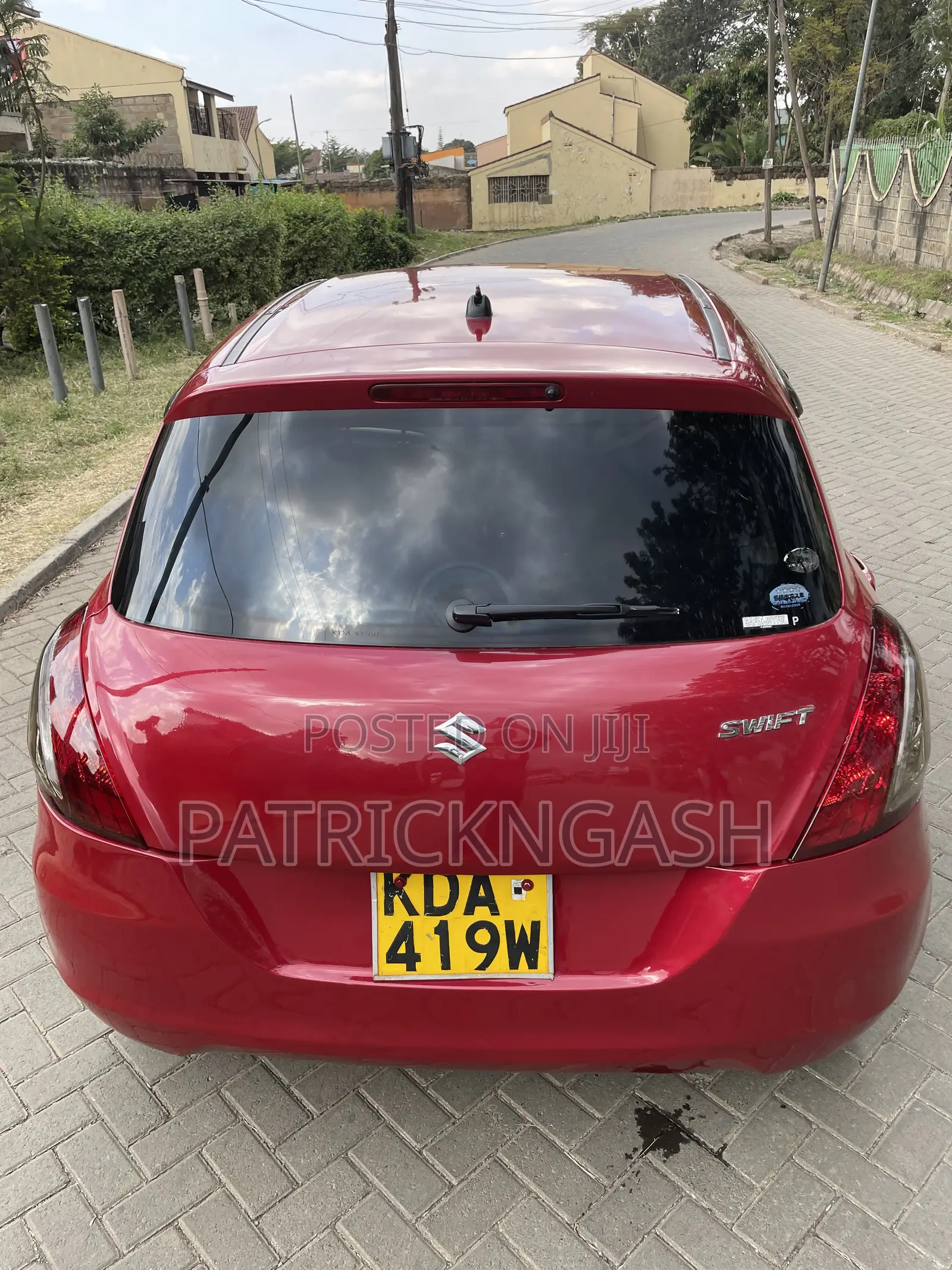 Suzuki Swift 2013 Maroon